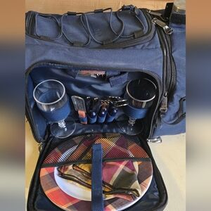 Eddie Bauer Navy Picnic Bag